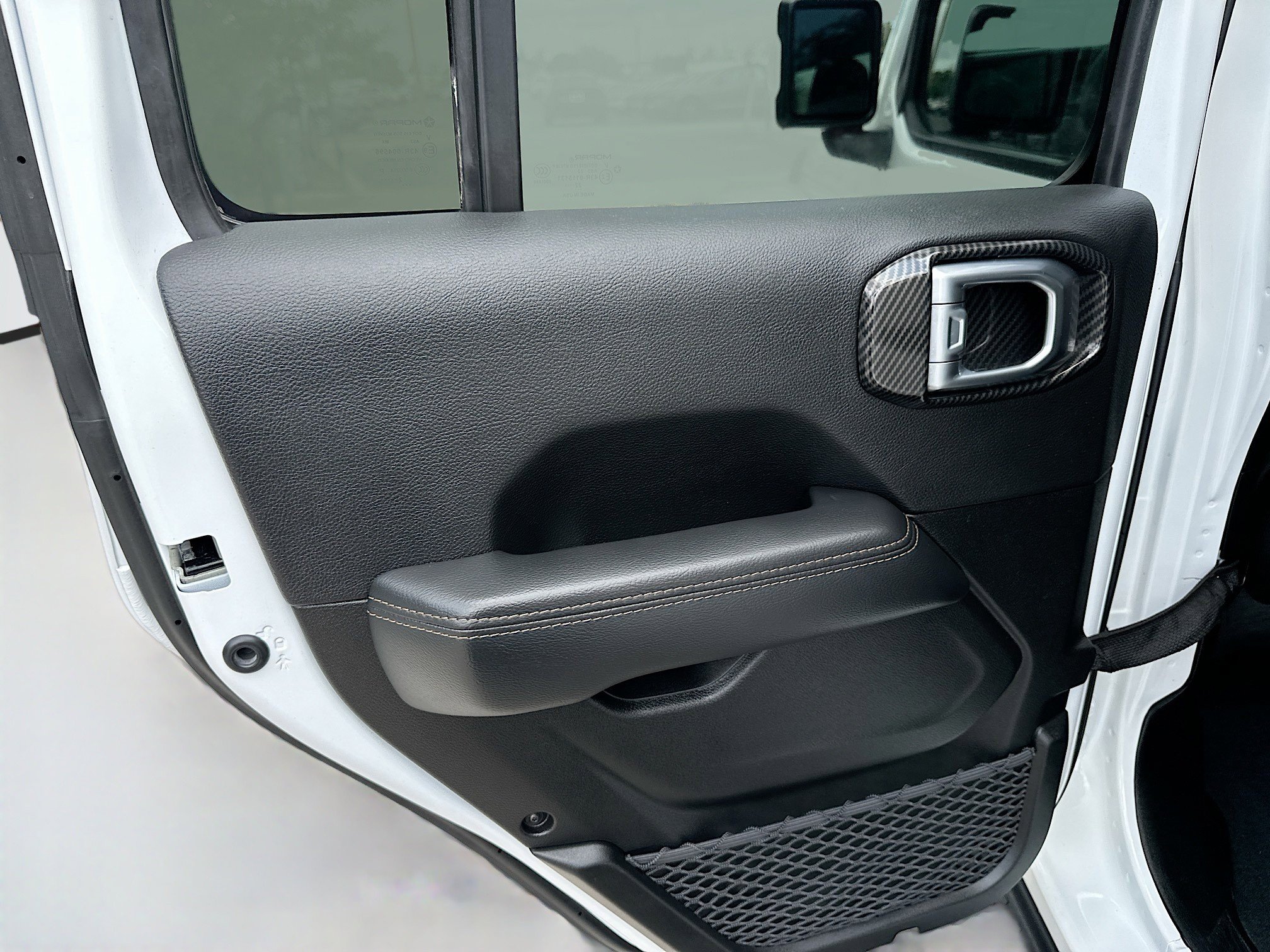 Used 2023 Jeep Wrangler Unlimited Sahara image 24