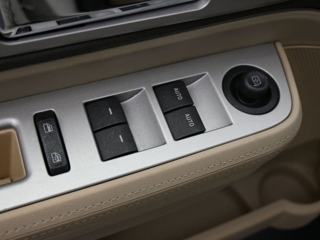Used 2008 Lincoln MKX 2WD image 3