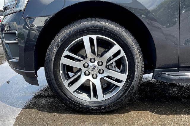 Used 2024 Ford Expedition Limited image 32