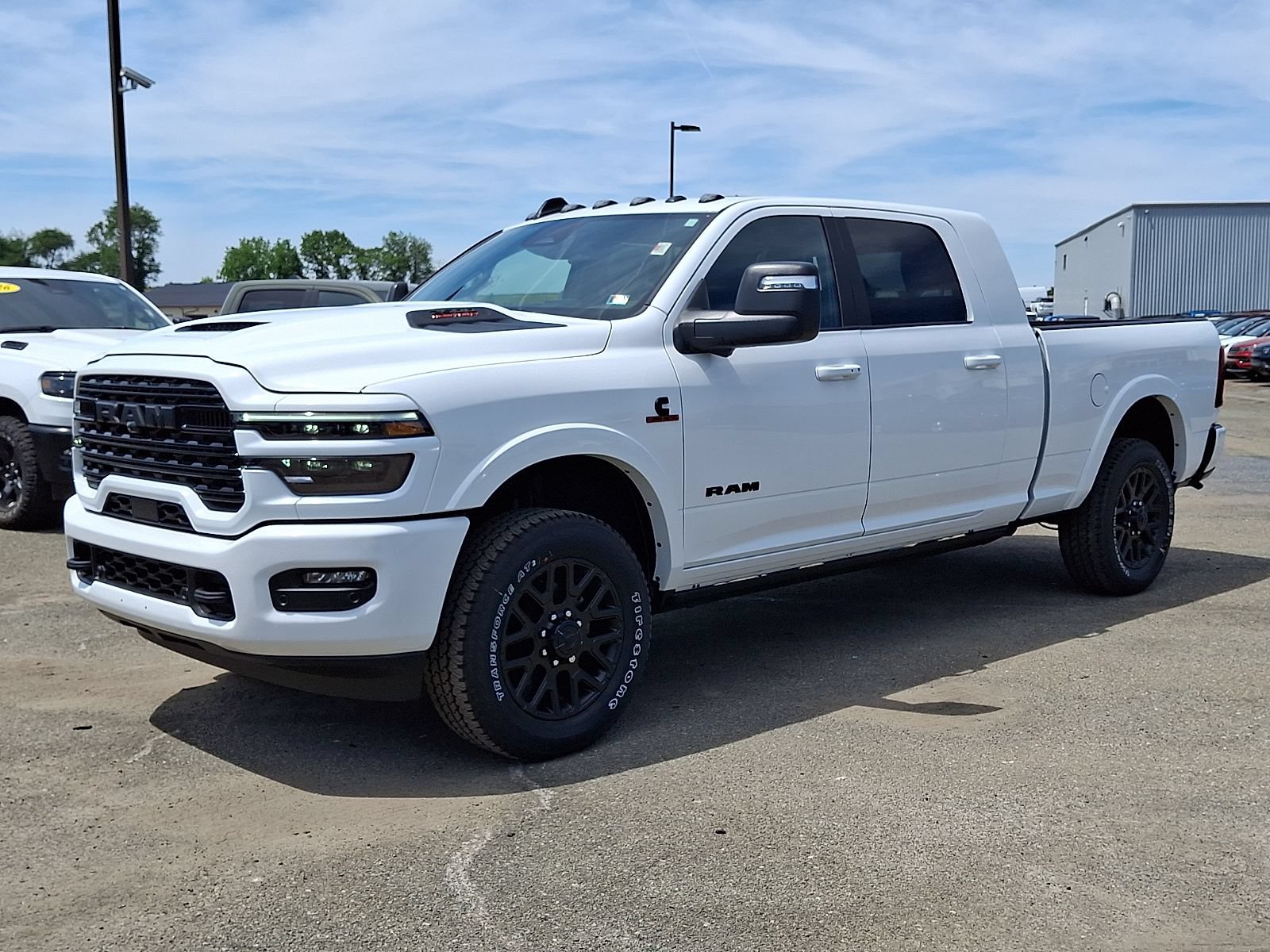 New 2026 RAM 2500 Limited AWD/4WD image 2