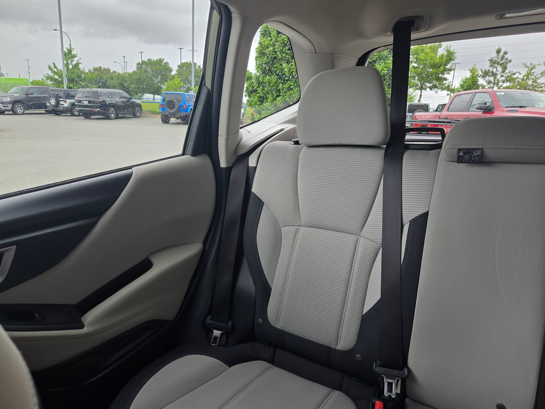 Used 2021 Subaru Forester AWD/4WD image 12