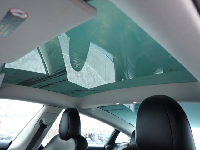 Used 2023 Tesla Model 3 Standard Range image 23