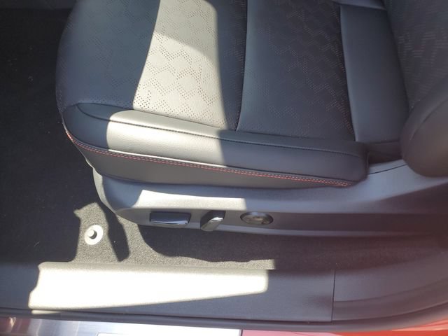 New 2026 Nissan Sentra SR w/ SR Premium Package FWD image 21
