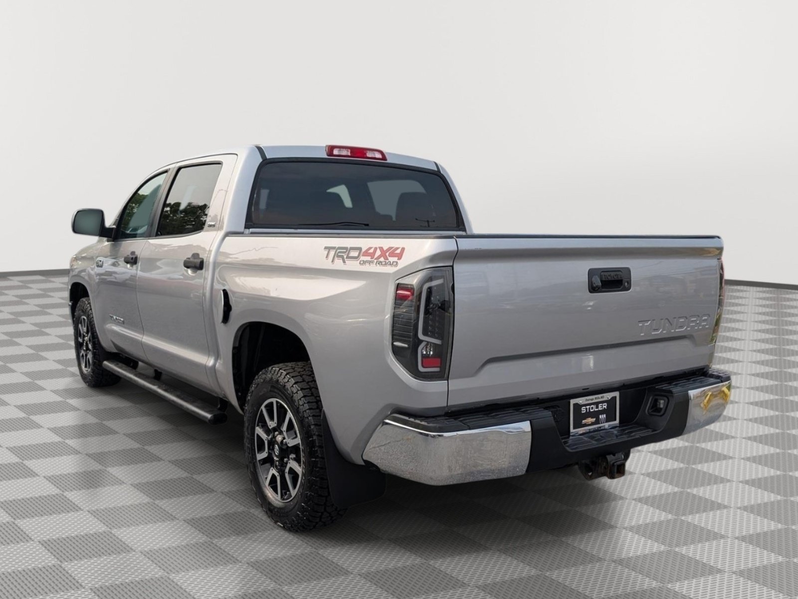 Used 2015 Toyota Tundra SR5 w/ TRD Off Road Package AWD/4WD image 3