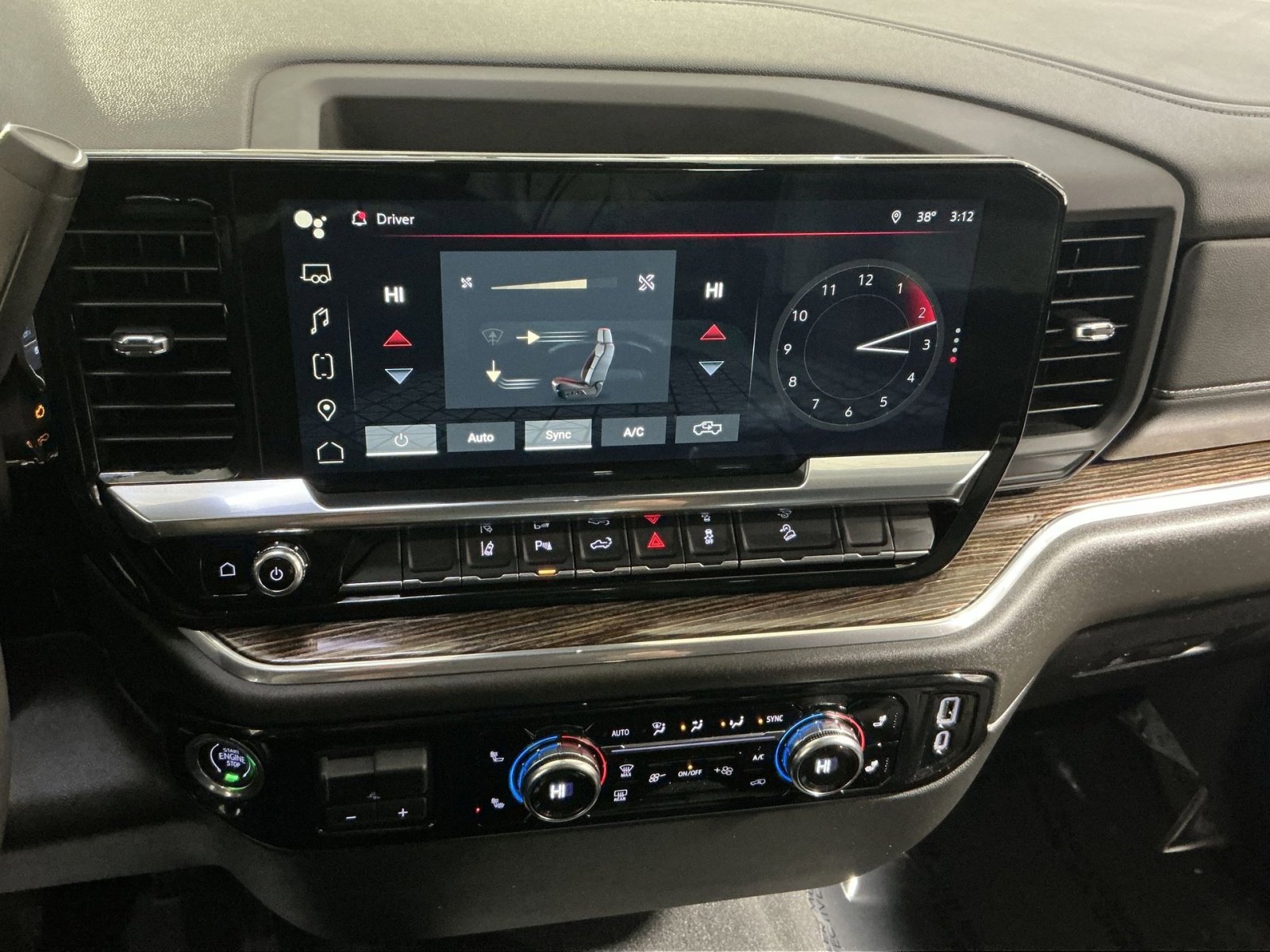 Used 2024 GMC Sierra 3500 SLE image 29