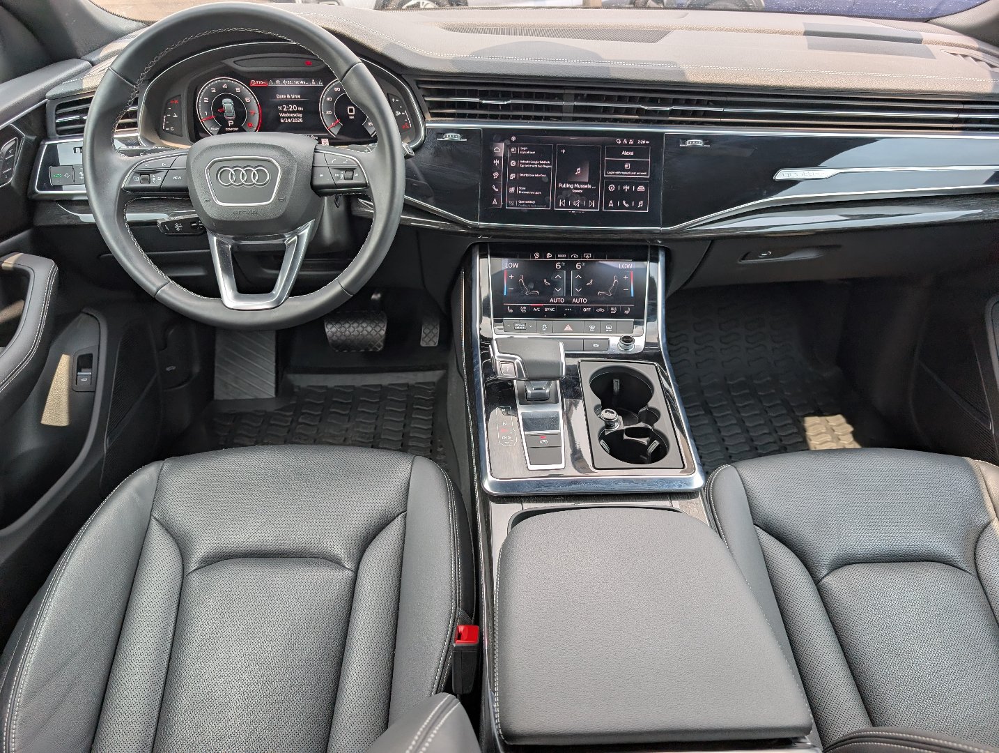 Used 2024 Audi Q8 Premium Plus AWD/4WD image 24