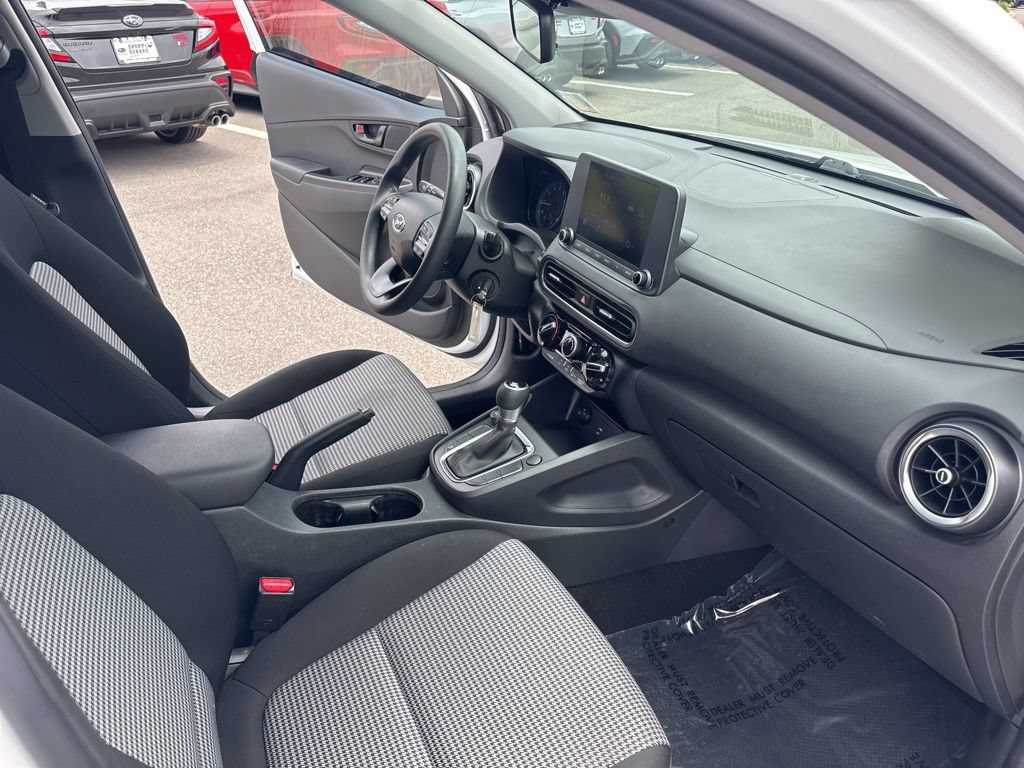 Used 2022 Hyundai Kona SE FWD image 22