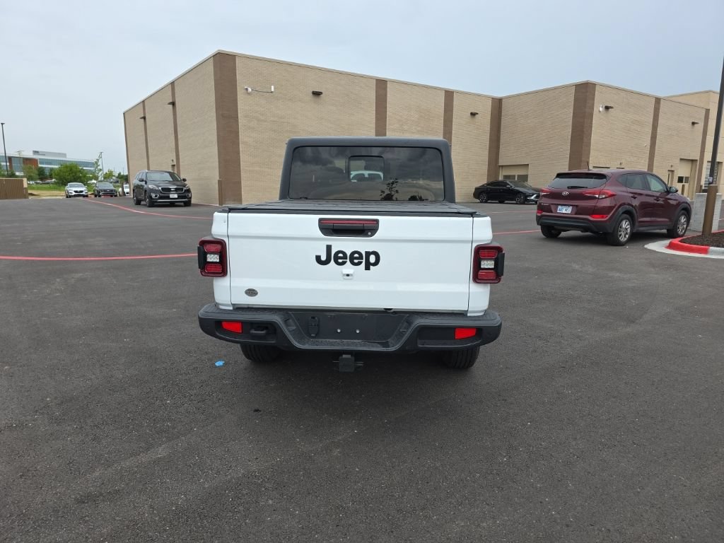 Used 2024 Jeep Gladiator Sport AWD/4WD image 6