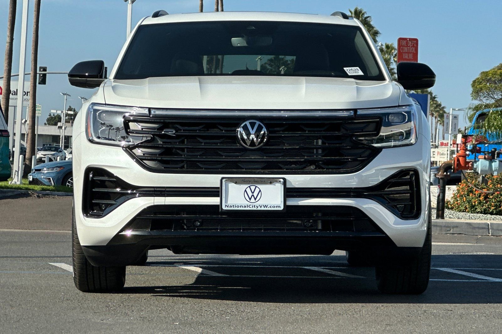 New 2026 Volkswagen Atlas Cross Sport SEL R-Line image 3