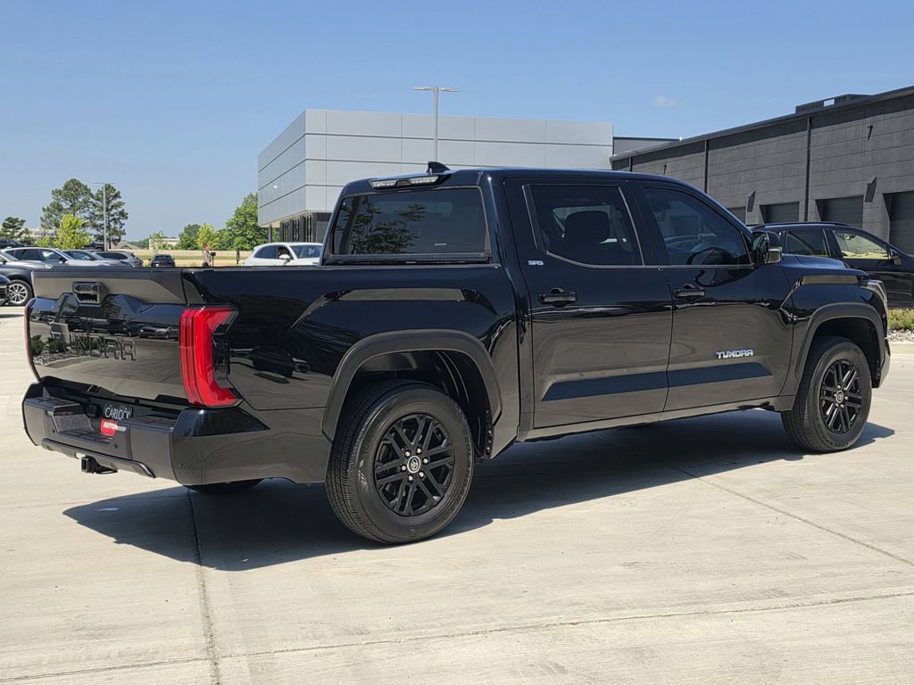 Used 2023 Toyota Tundra SR5 w/ SR5 Premium Package image 5
