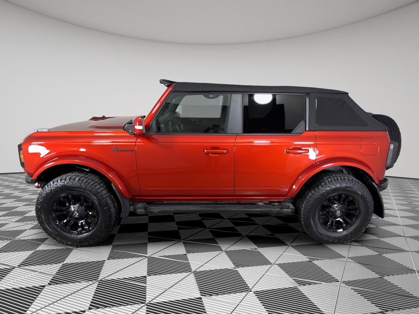 Used 2022 Ford Bronco Outer Banks image 11