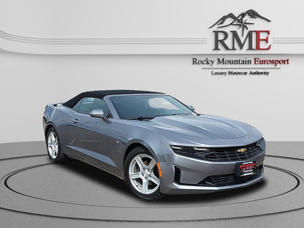 Used 2020 Chevrolet Camaro LT RWD image 1