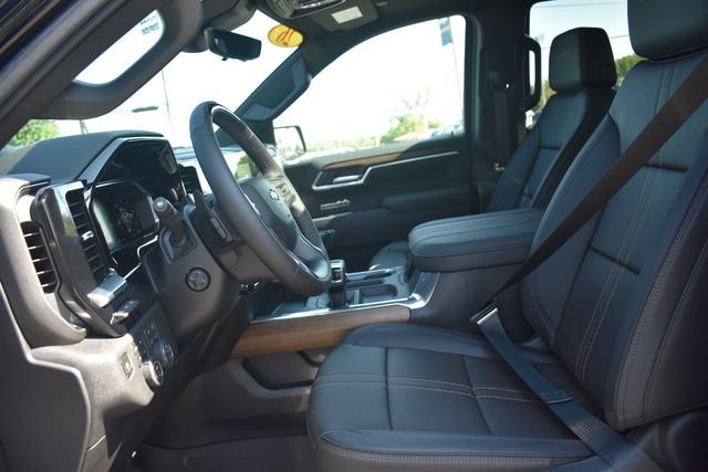 New 2026 Chevrolet Silverado 1500 High Country w/ High Country Premium Package AWD/4WD image 30