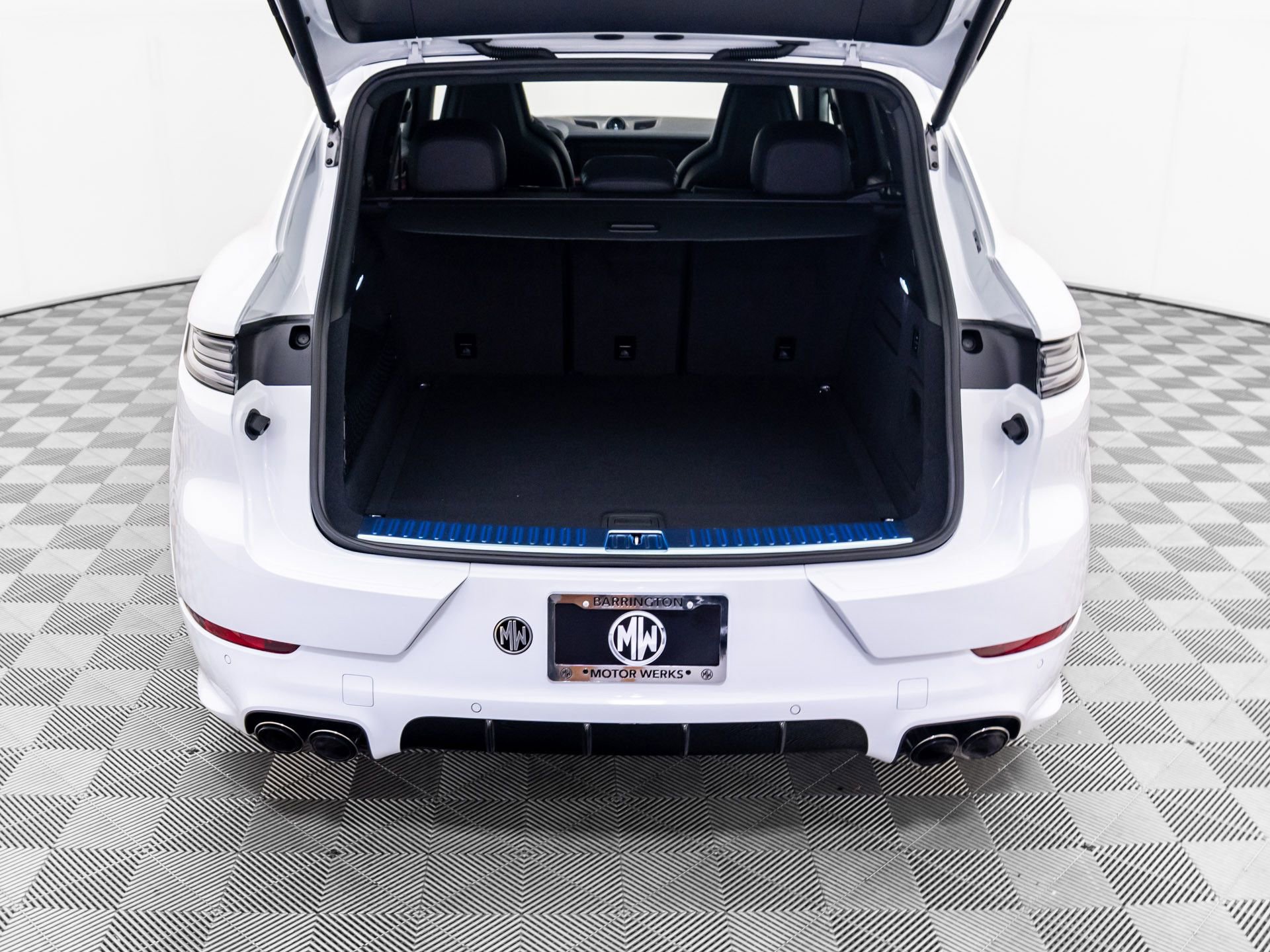 New 2026 Porsche Cayenne GTS image 31