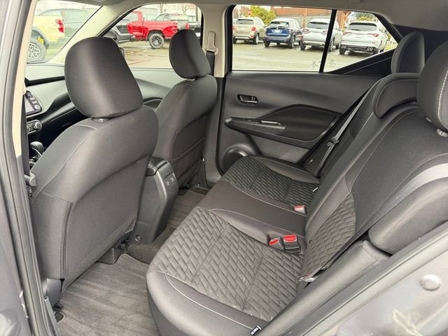 Used 2023 Nissan Kicks SV w/ Exterior Package image 29