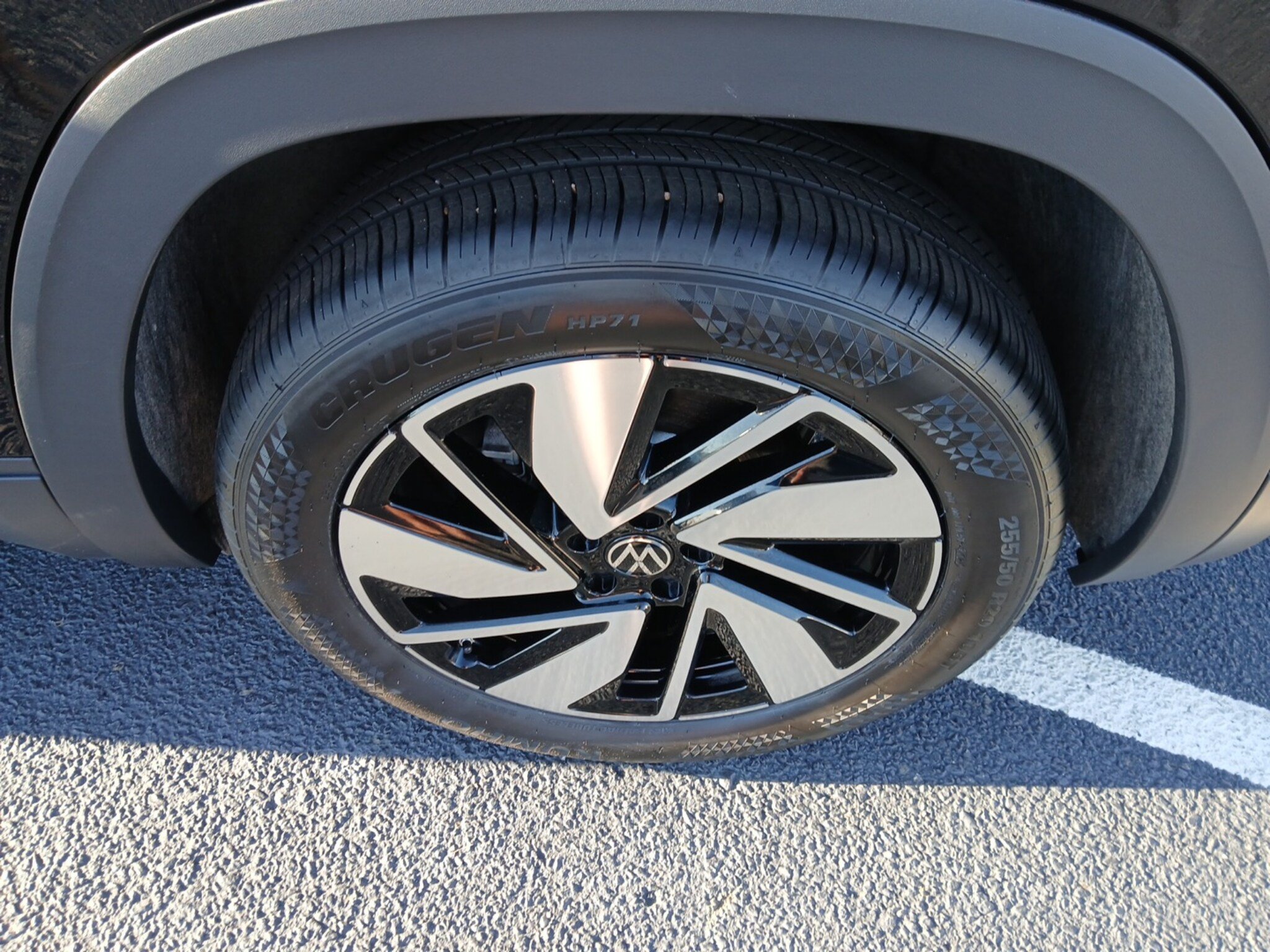 Used 2025 Volkswagen Atlas SE FWD image 17