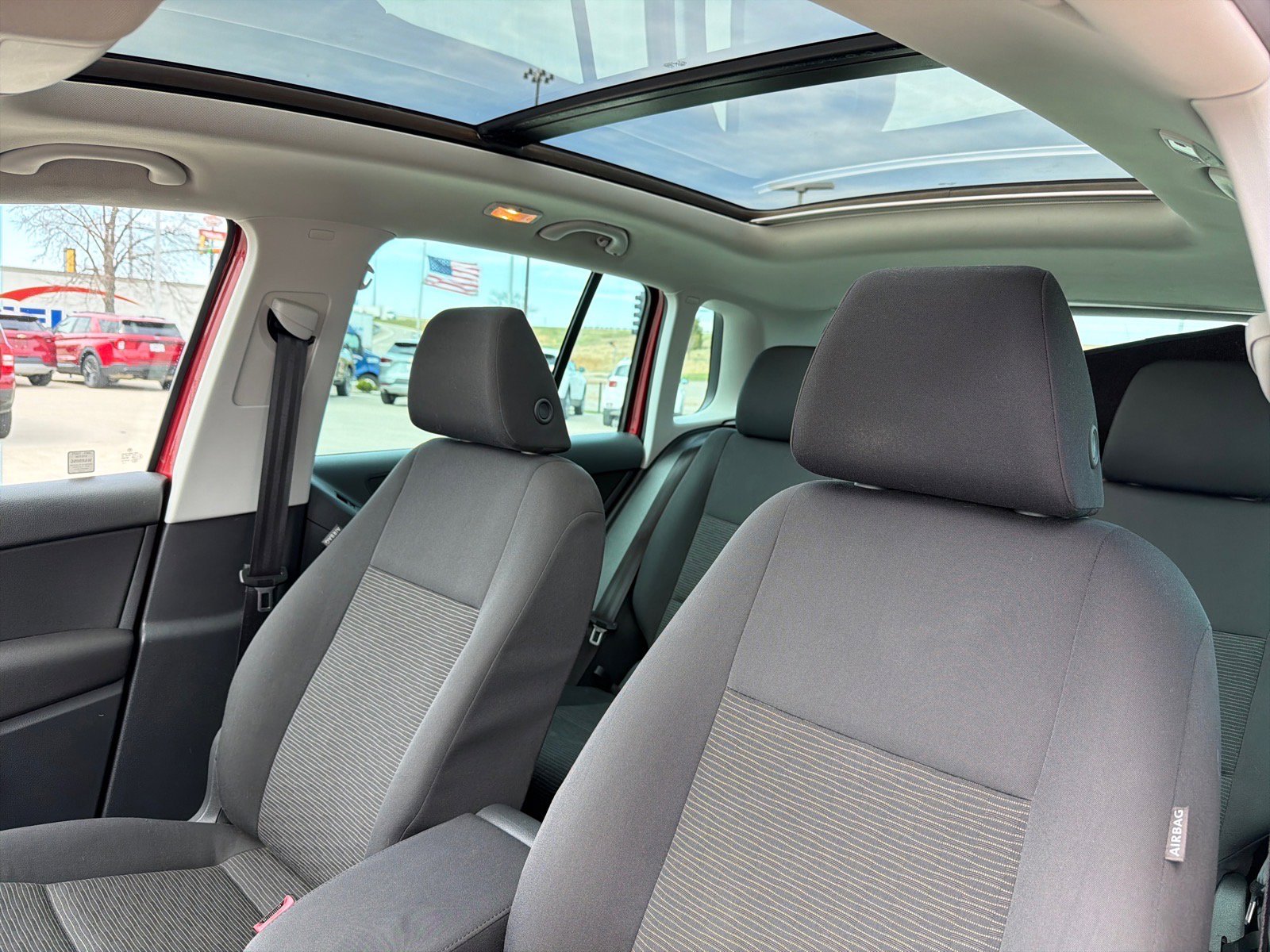 Used 2012 Volkswagen Tiguan S AWD/4WD image 17