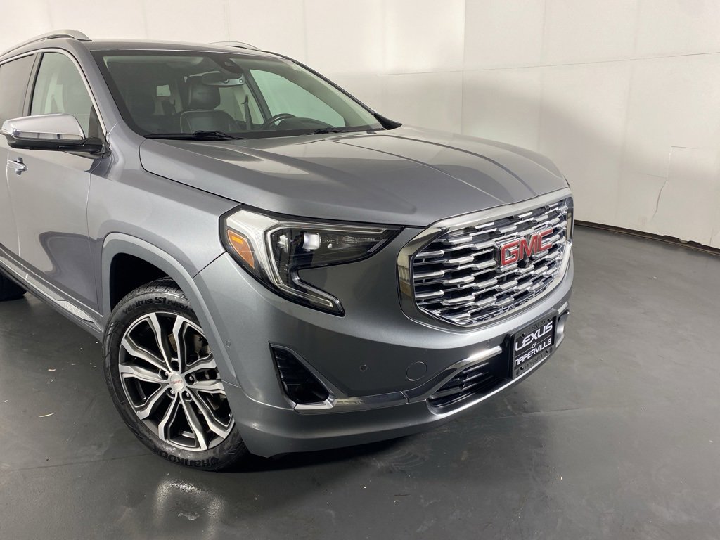 Used 2020 GMC Terrain Denali w/ Denali Premium Package image 2