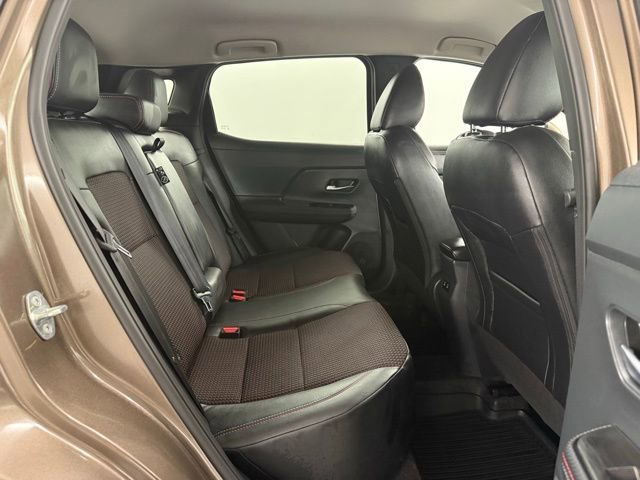 Used 2025 Nissan Kicks SR image 13