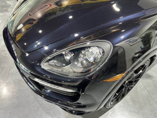 Used 2014 Porsche Cayenne GTS AWD/4WD image 14