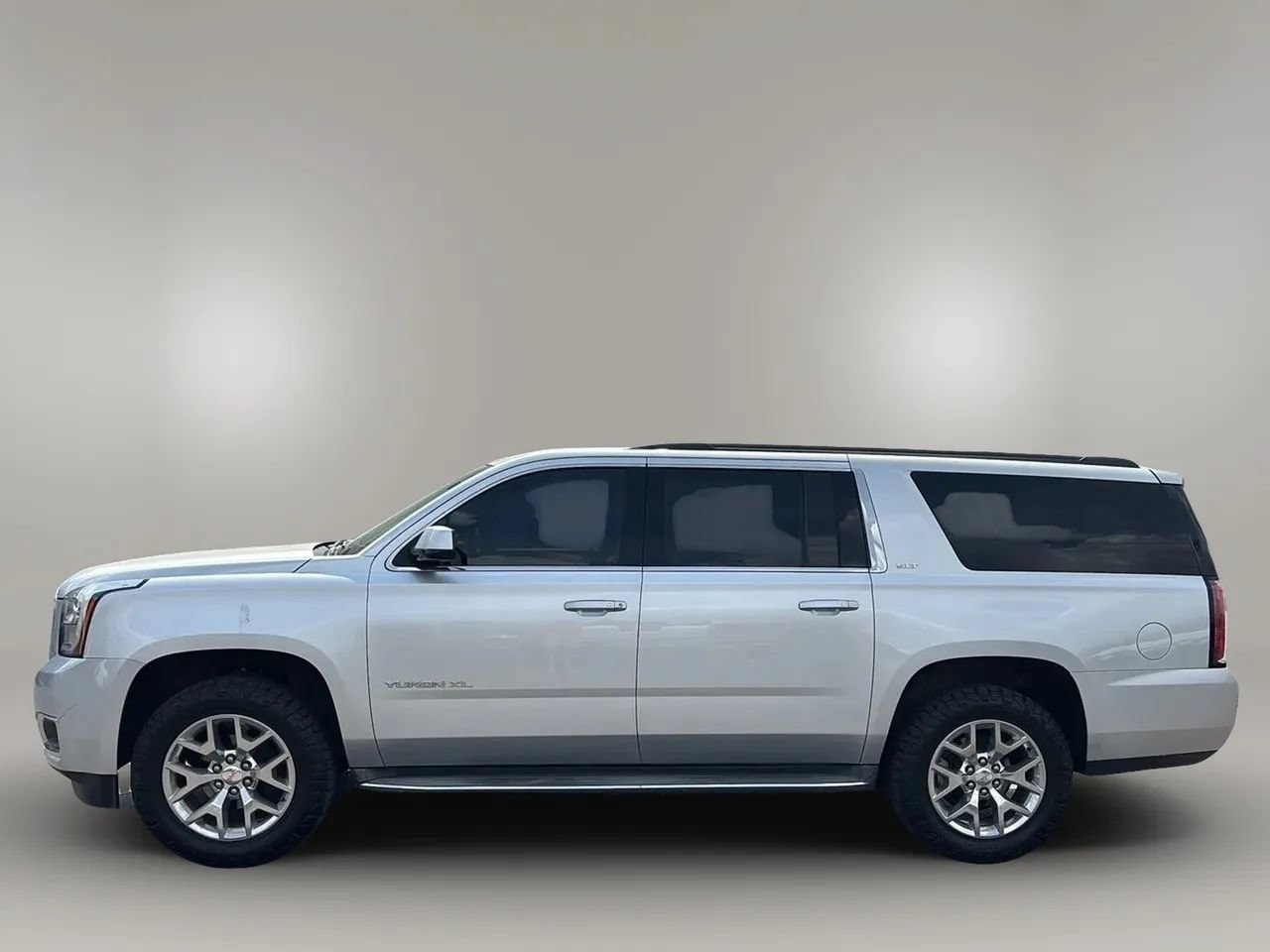 Used 2015 GMC Yukon XL SLT AWD/4WD image 2