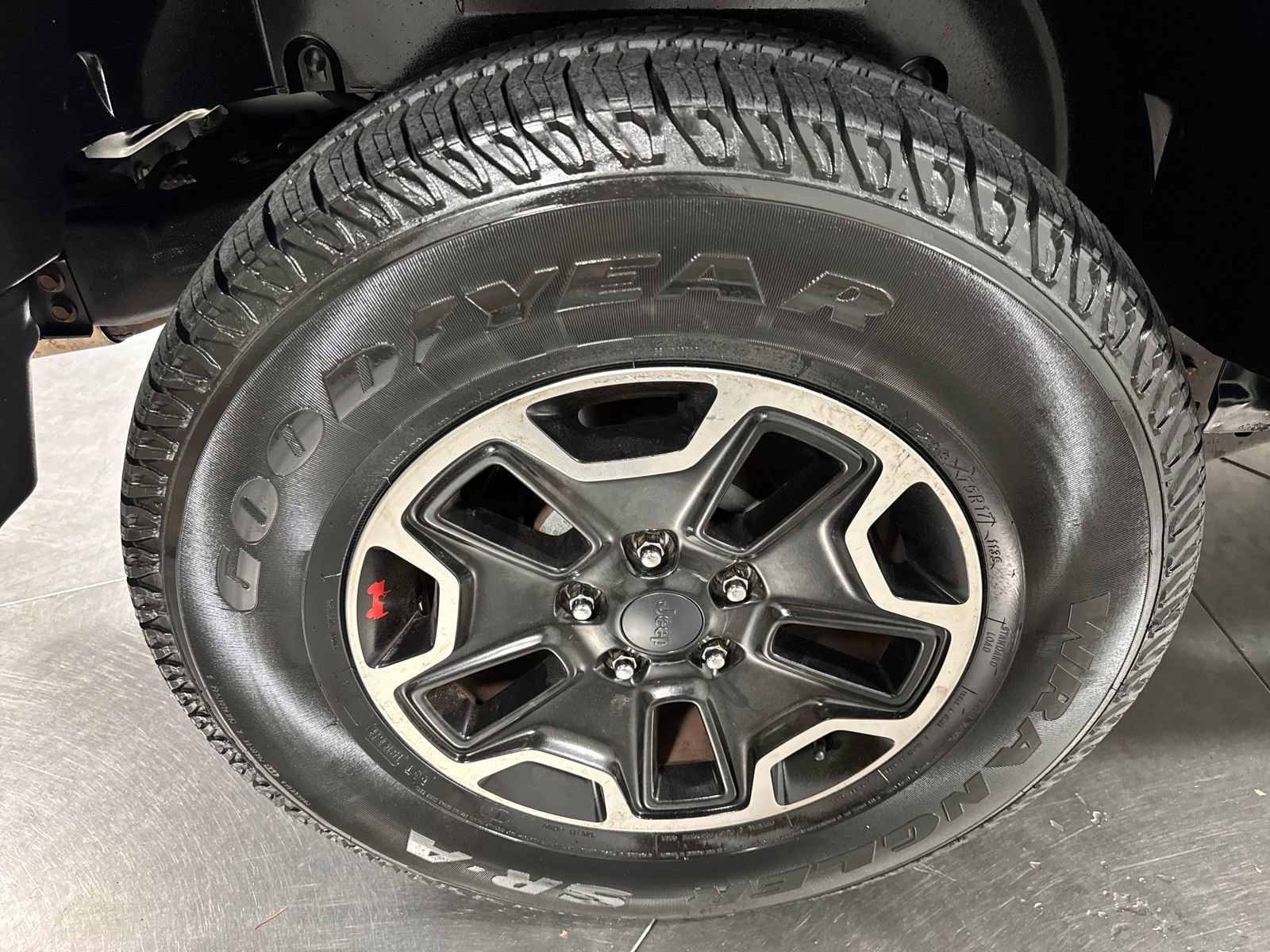 Used 2012 Jeep Wrangler Sport AWD/4WD image 13