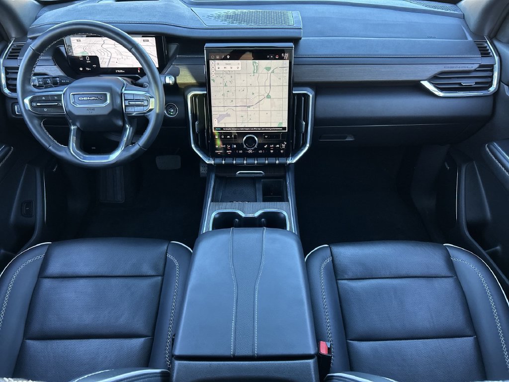 Used 2025 GMC Acadia Denali FWD image 21