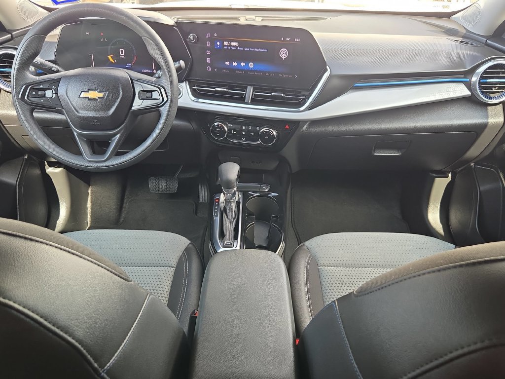 Used 2026 Chevrolet Trax LT FWD image 26