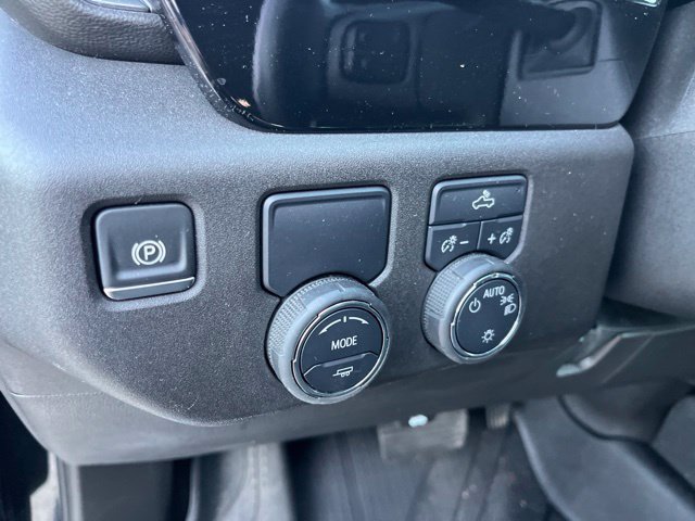 Used 2025 Chevrolet Silverado 1500 LT RWD image 15