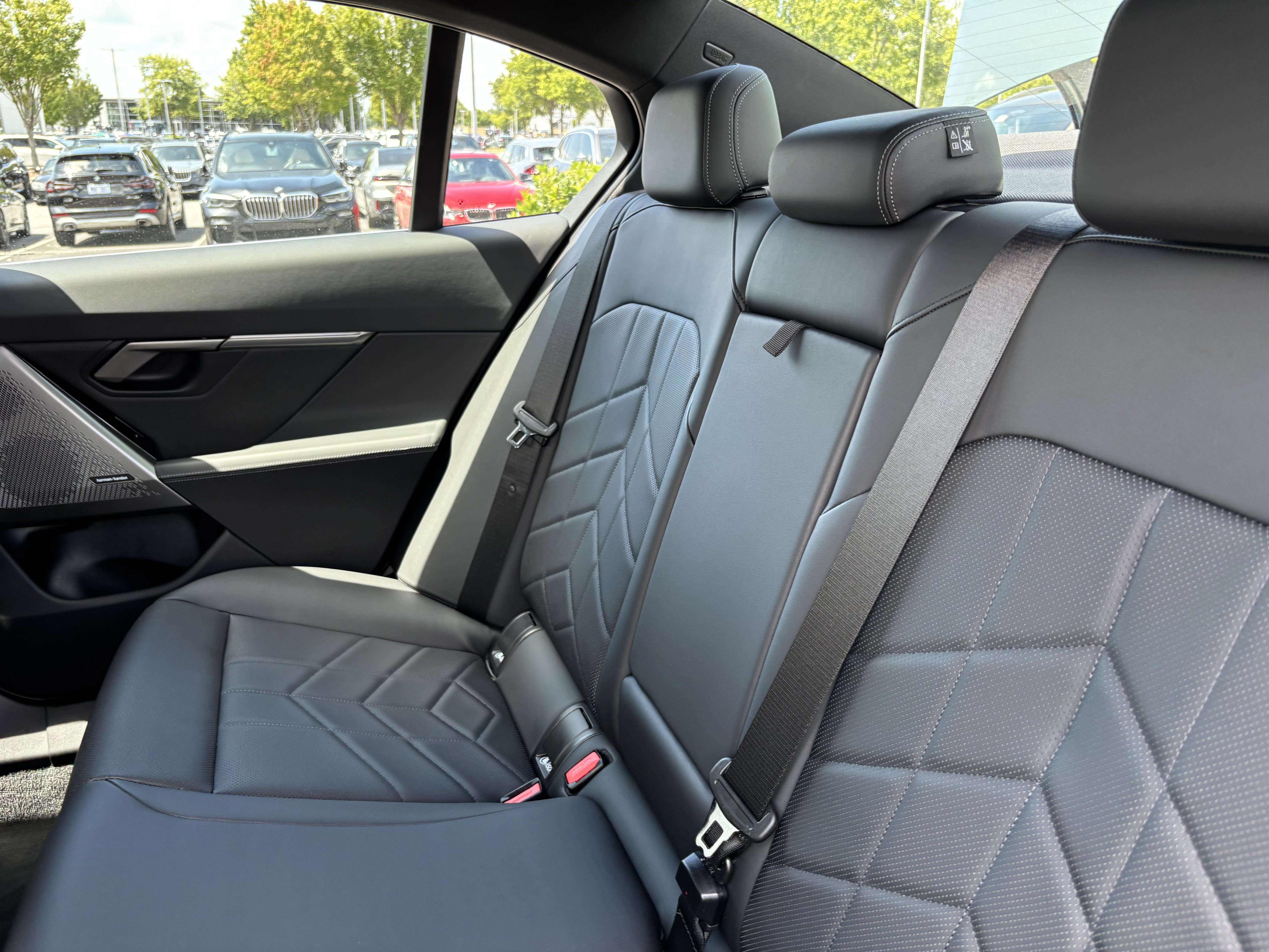 Used 2026 BMW 540i xDrive AWD/4WD image 32
