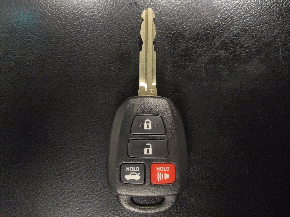 Used 2016 Toyota Camry SE image 32