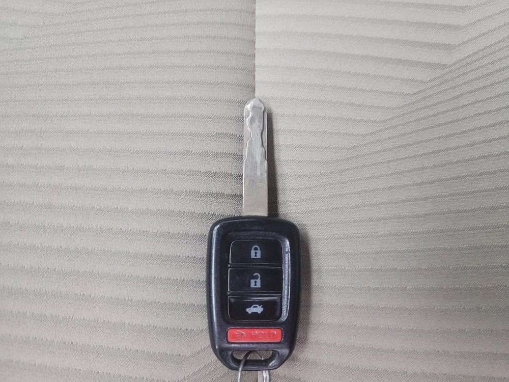 Used 2016 Honda Accord LX image 32