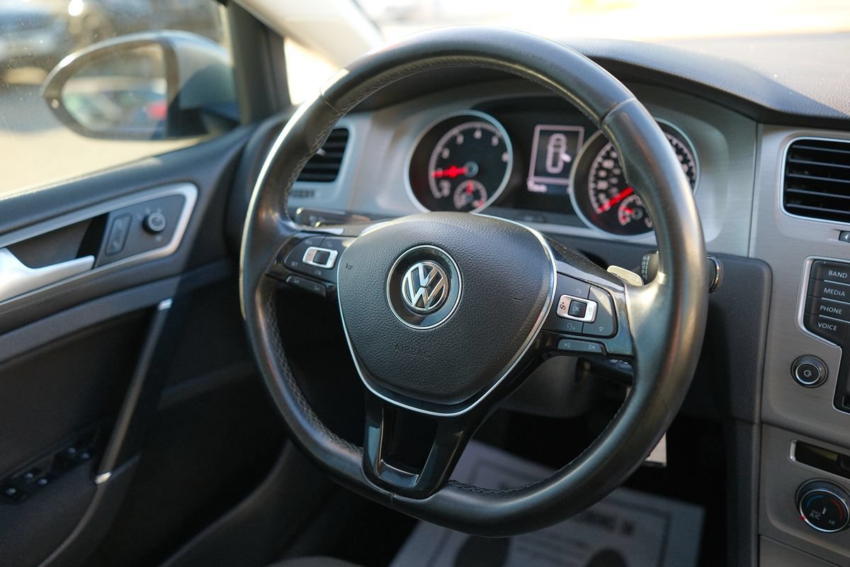 Used 2016 Volkswagen Golf SE FWD image 44