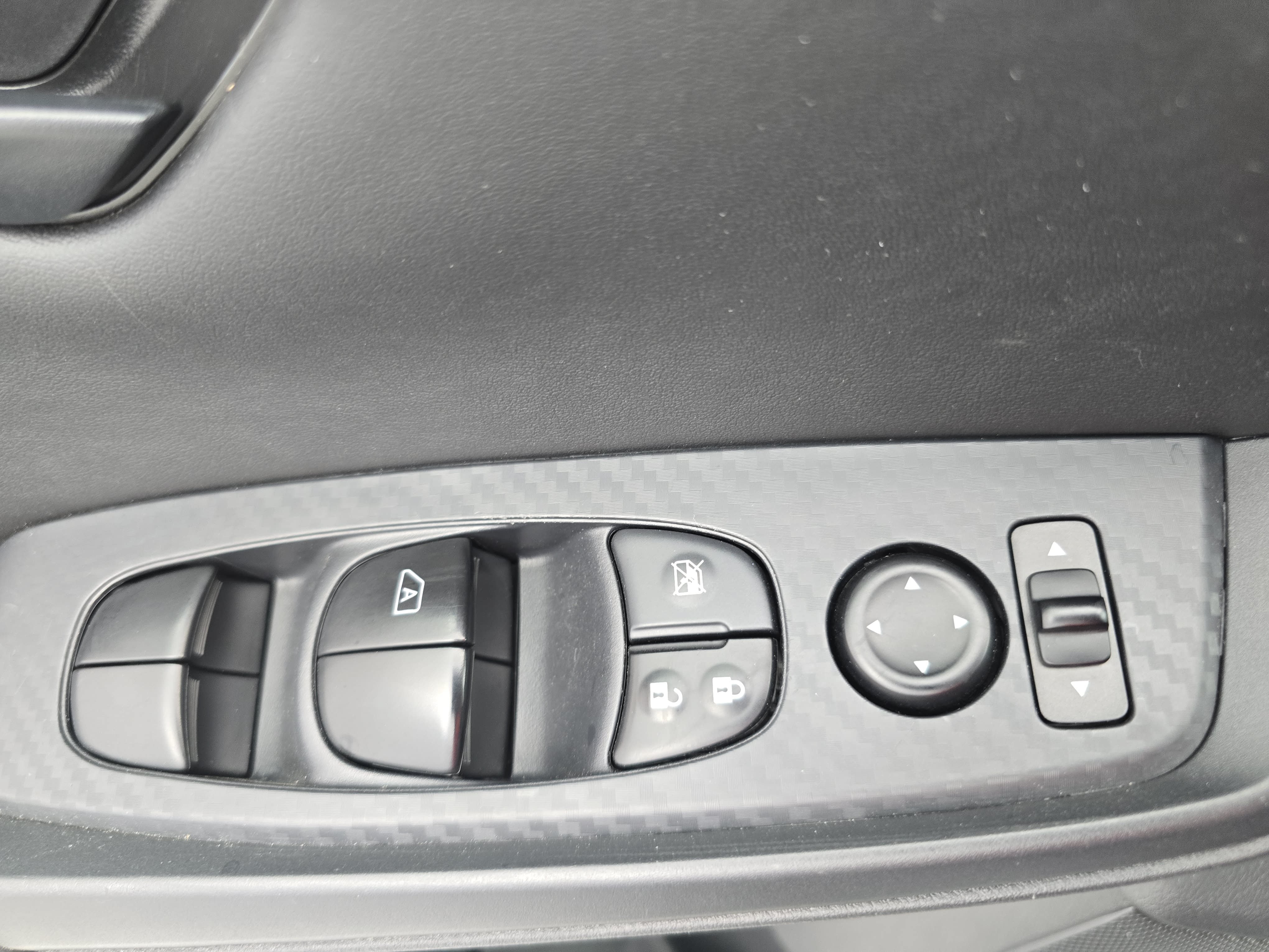 Used 2025 Nissan Sentra S FWD image 27
