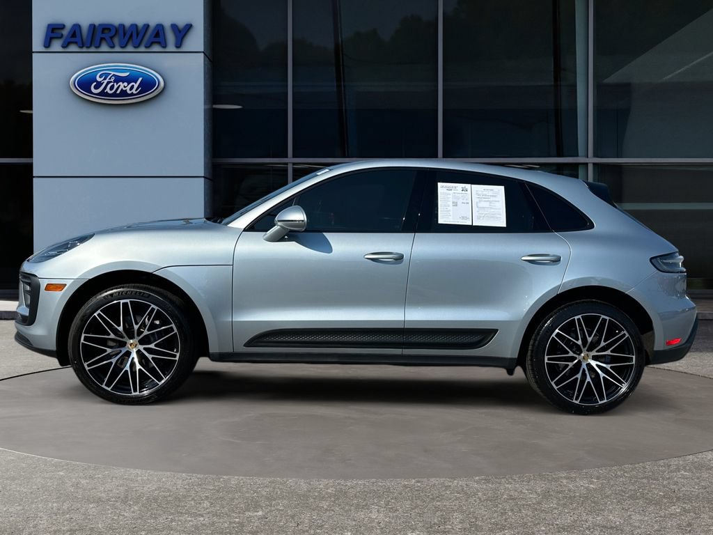 Used 2022 Porsche Macan AWD/4WD image 8