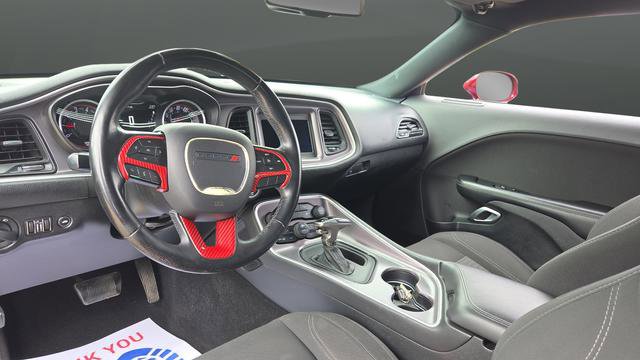 Used 2019 Dodge Challenger SXT RWD image 11