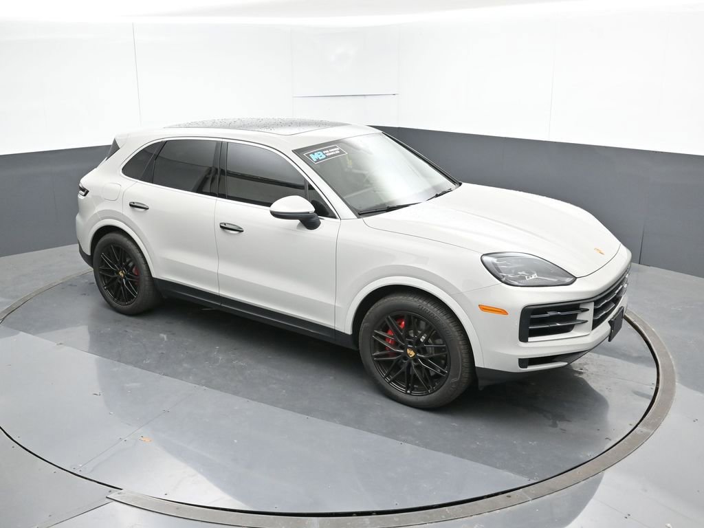 Used 2024 Porsche Cayenne S image 48