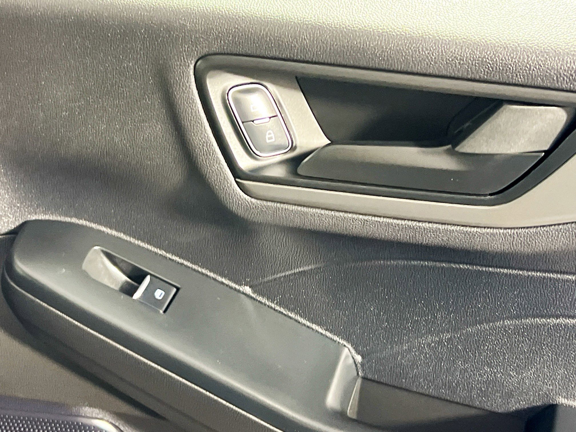 Used 2024 Ford Escape Active image 32