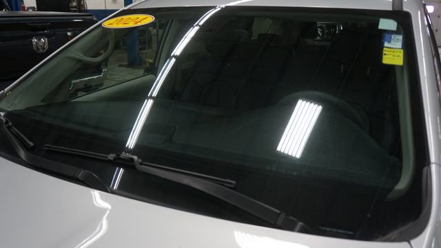 Used 2024 Chrysler Pacifica Touring-L image 91