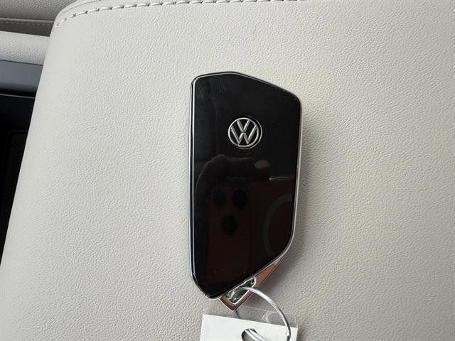 New 2026 Volkswagen Atlas SE image 30