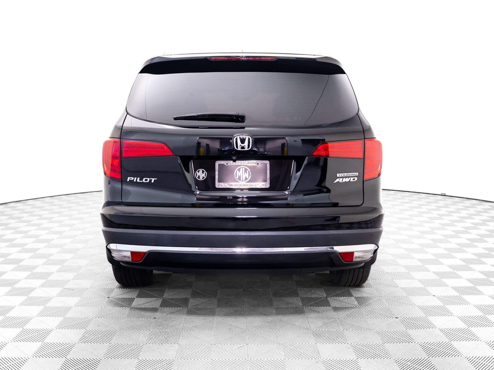 Used 2018 Honda Pilot Touring image 4