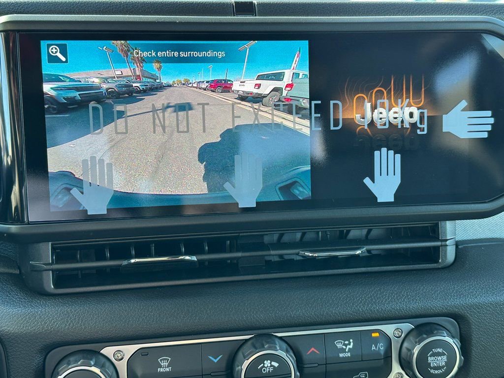New 2026 Jeep Gladiator Sport AWD/4WD image 26