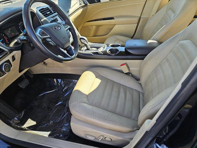 Used 2014 Ford Fusion SE w/ Equipment Group 202A image 15