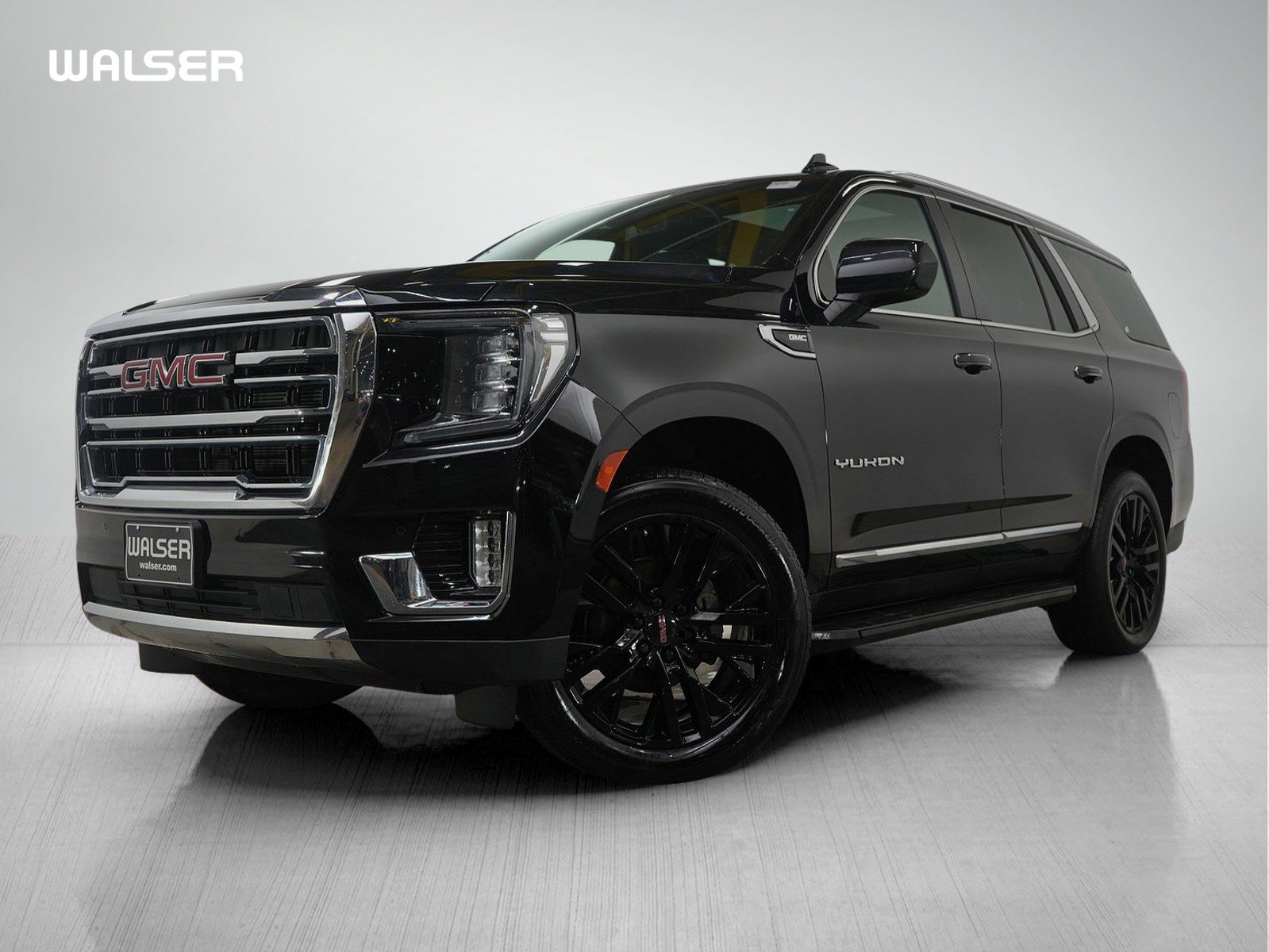 Used 2024 GMC Yukon SLT image 1