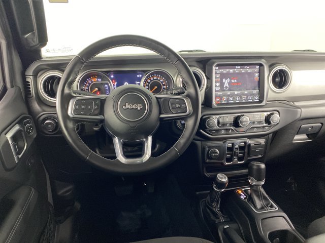 Used 2022 Jeep Wrangler Unlimited Sahara w/ Cold Weather Group AWD/4WD image 22