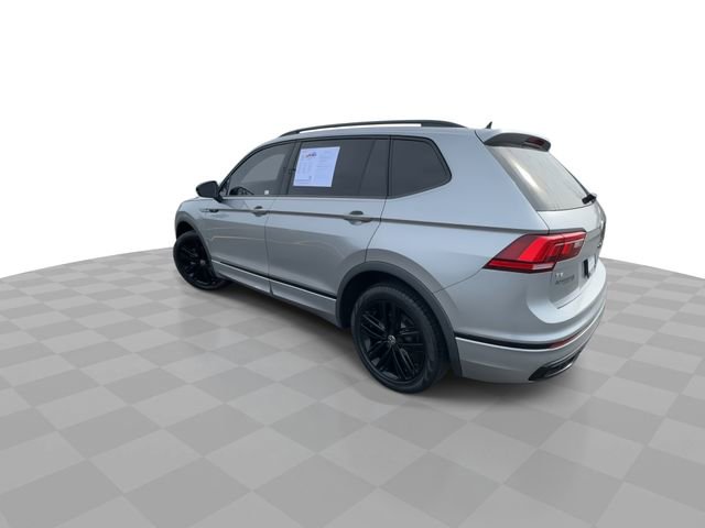 Used 2022 Volkswagen Tiguan SE R-Line image 6