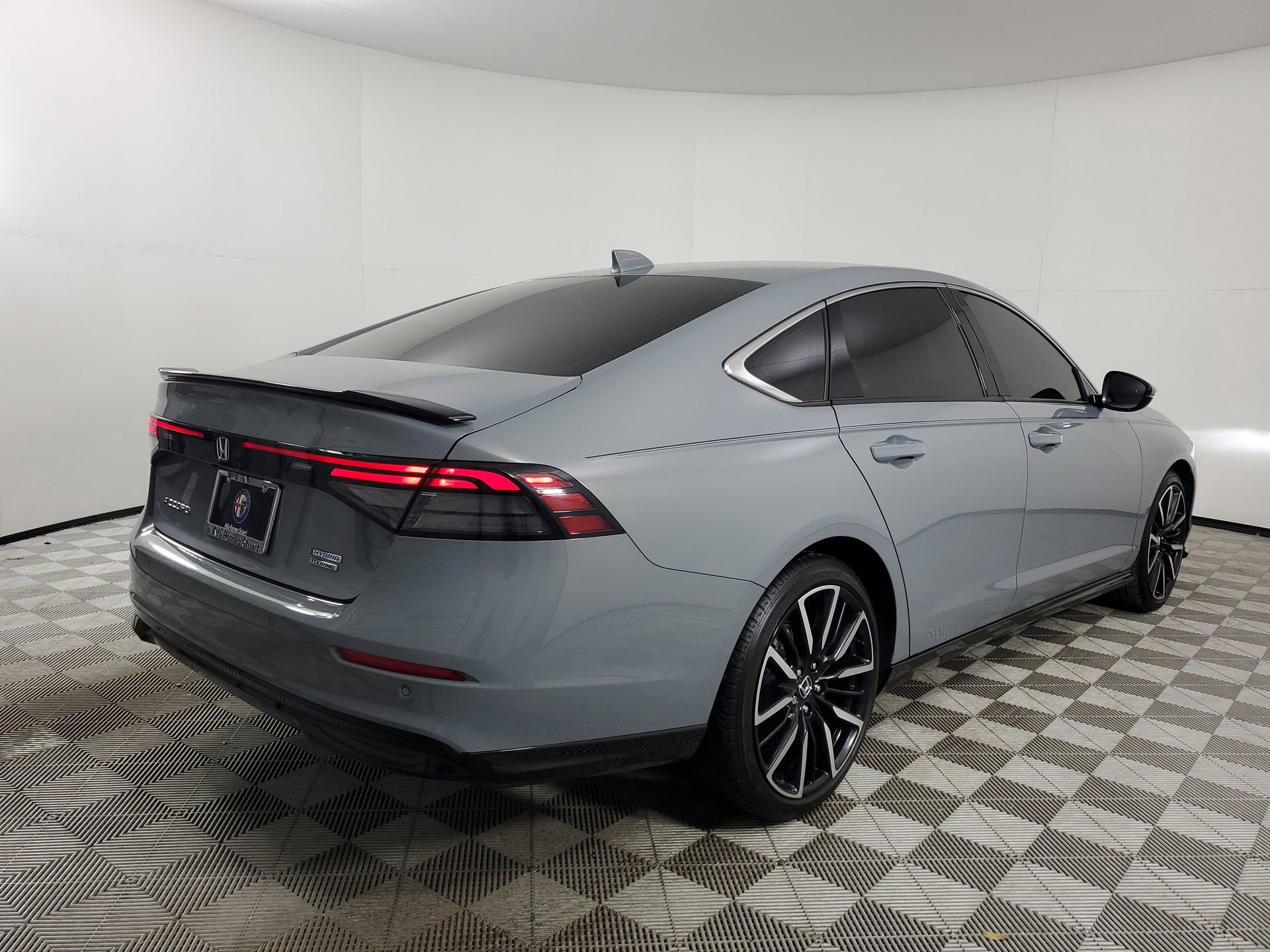 Used 2024 Honda Accord Touring image 10