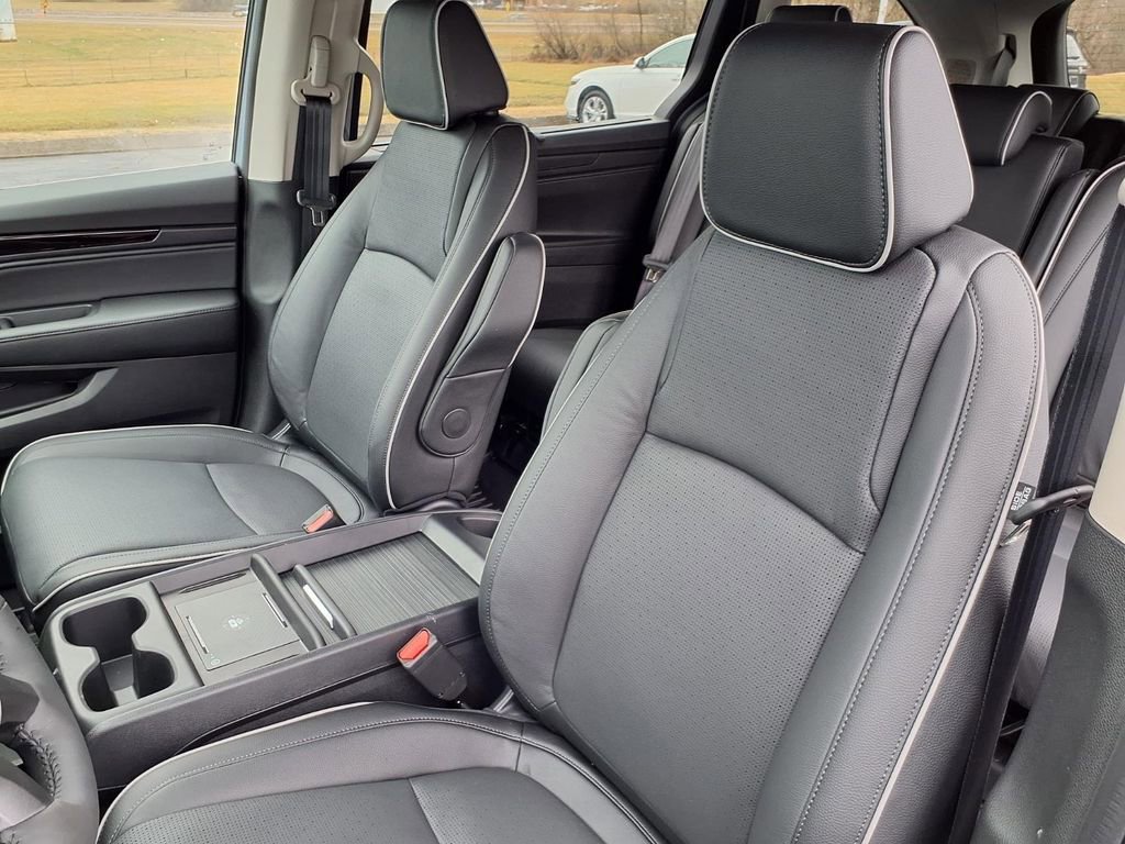 New 2026 Honda Odyssey Elite image 13