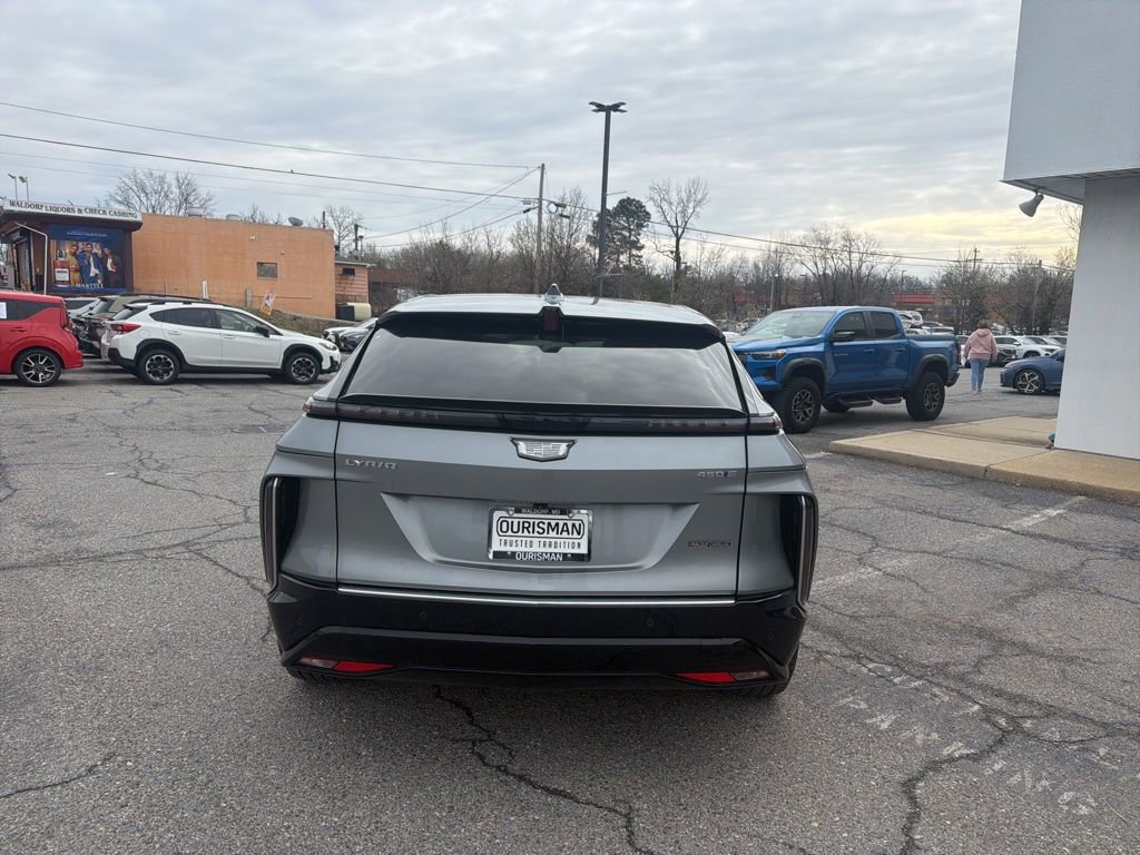 Used 2024 Cadillac Lyriq Luxury image 7