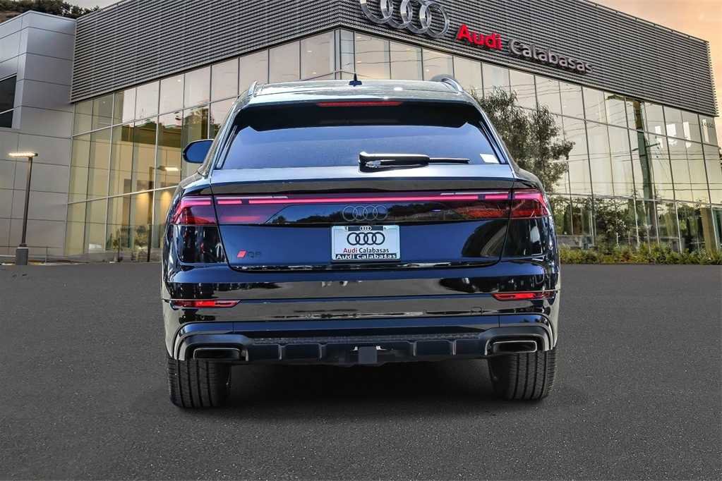 Used 2025 Audi Q8 Premium Plus w/ Premium Plus Package image 3